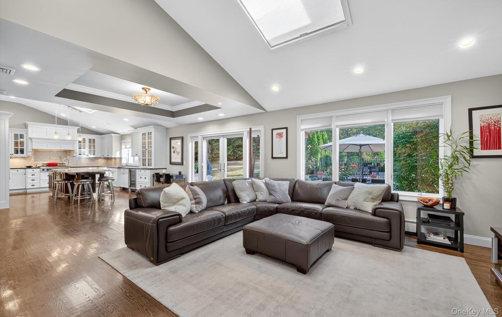 #15 photo, 78 Bagatelle Road, サフォーク郡 Melville , NY 11747