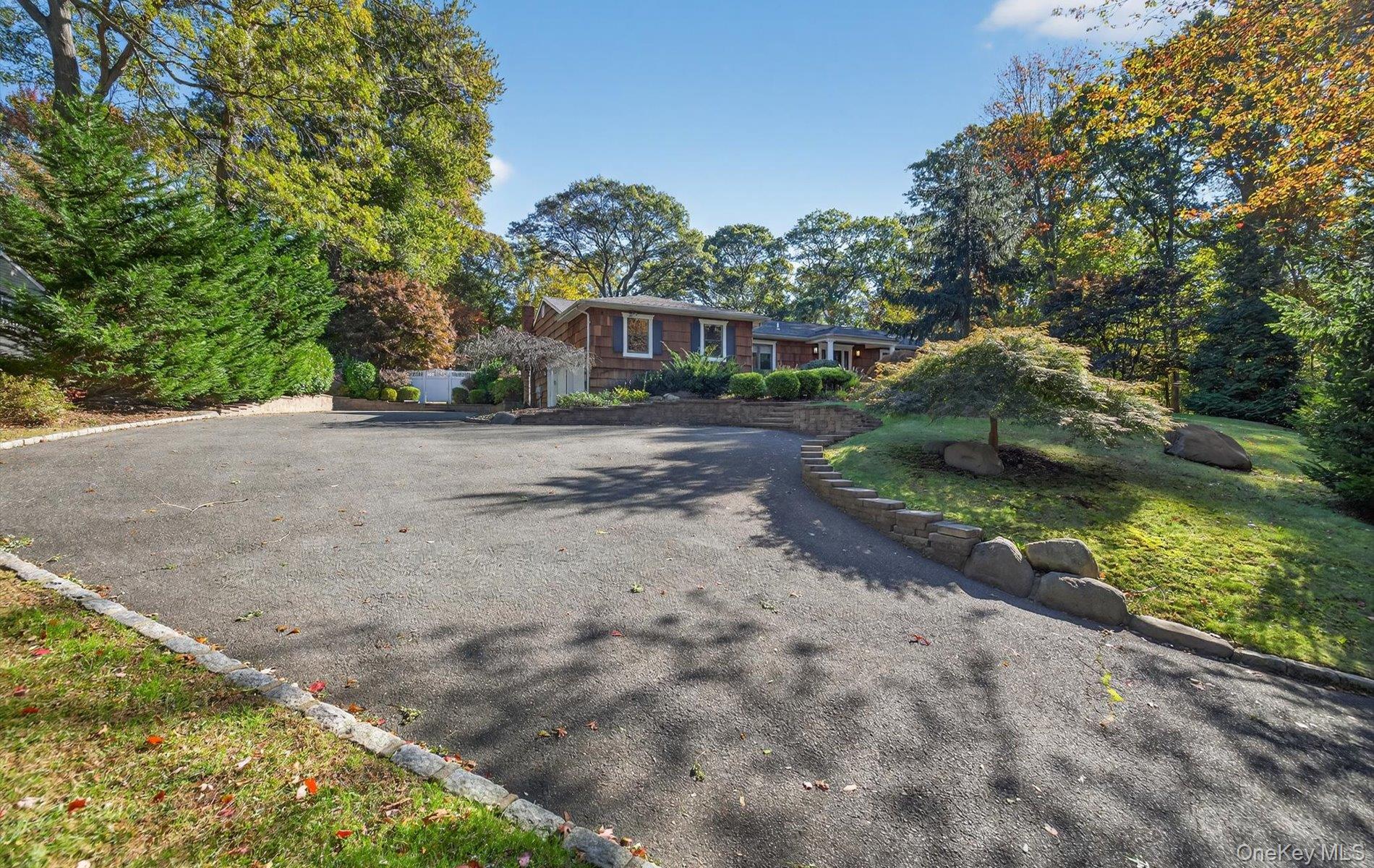 #4 photo, 78 Bagatelle Road, サフォーク郡 Melville , NY 11747