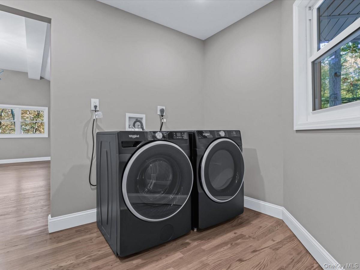 #16 photo, 11 Gorham Lane, Dix Hills , NY 11746