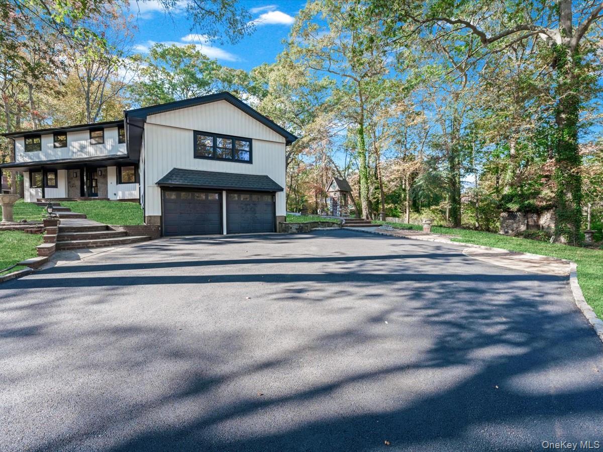 #4 photo, 11 Gorham Lane, Dix Hills , NY 11746