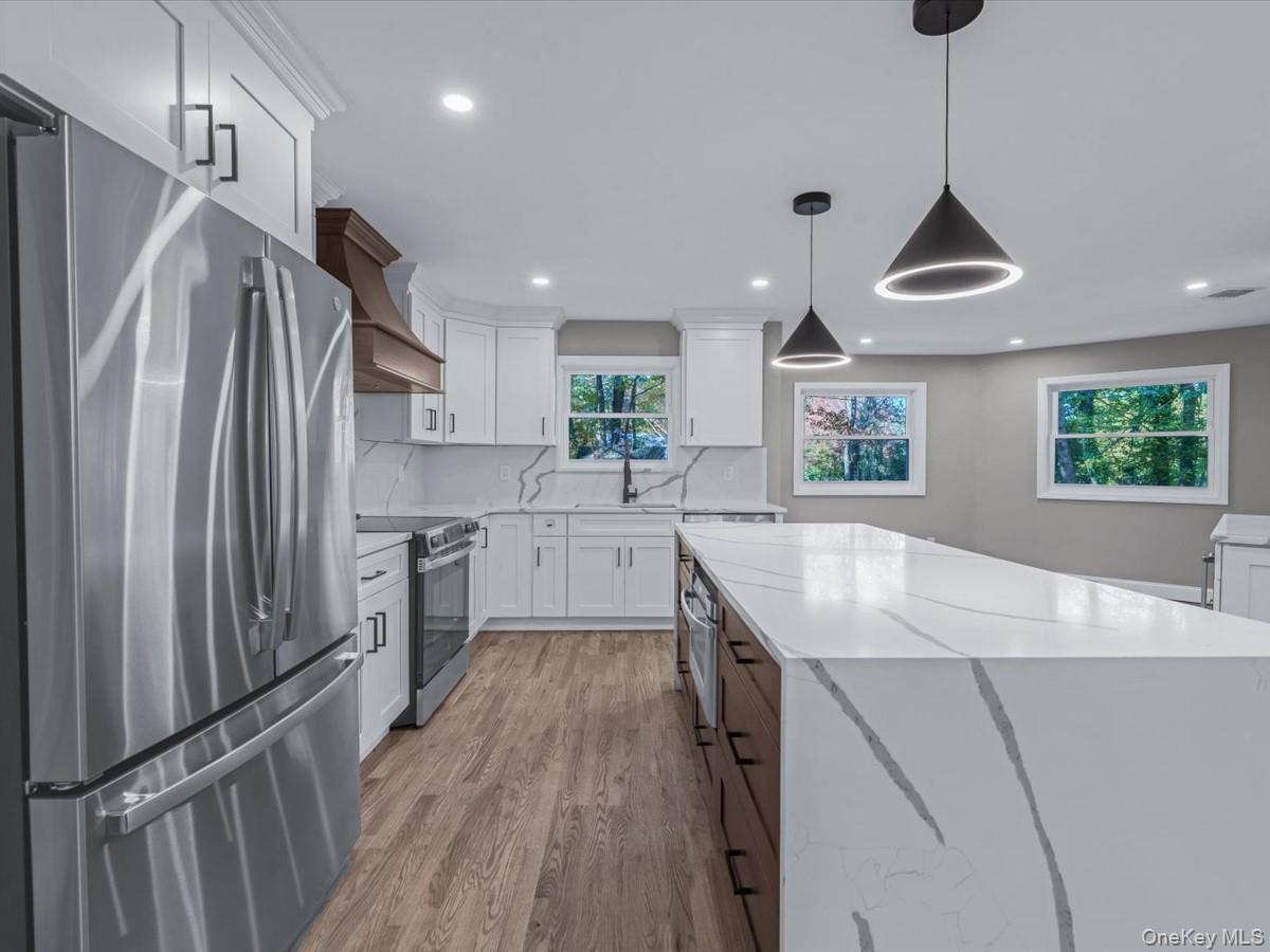 #9 photo, 11 Gorham Lane, Dix Hills , NY 11746