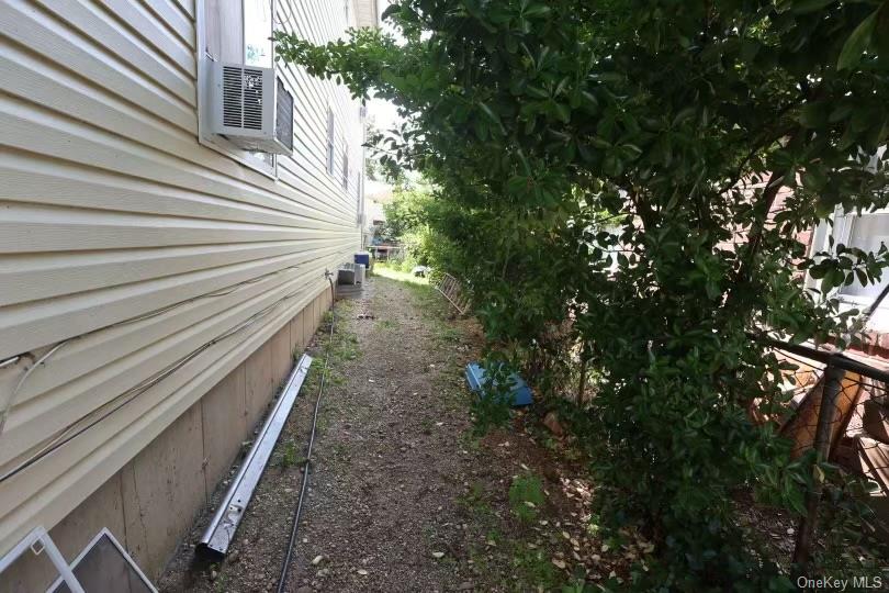 #2 photo, 15 Harriet Avenue, ナッソー郡 Hempstead , NY 11550