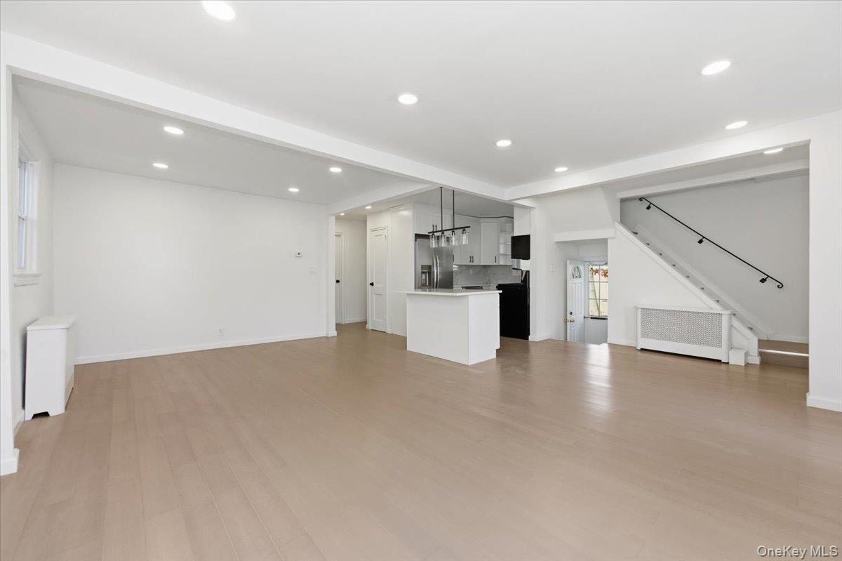 #4 photo, 233 Roxbury Road, ナッソー郡 Garden City South , NY 11530