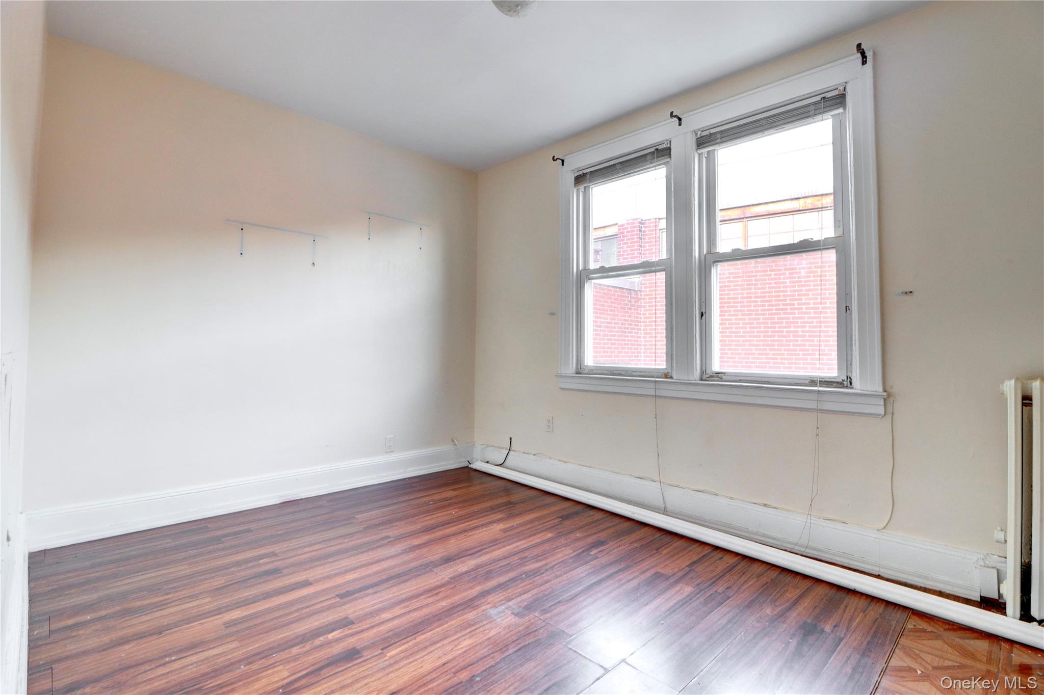 #7 photo, 69-15 69th Place, Glendale , NY 11385