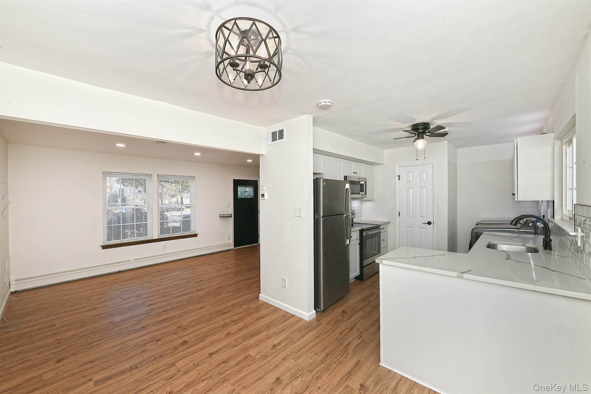 #10 photo, 8 Norfolk Court, Coram , NY 11727