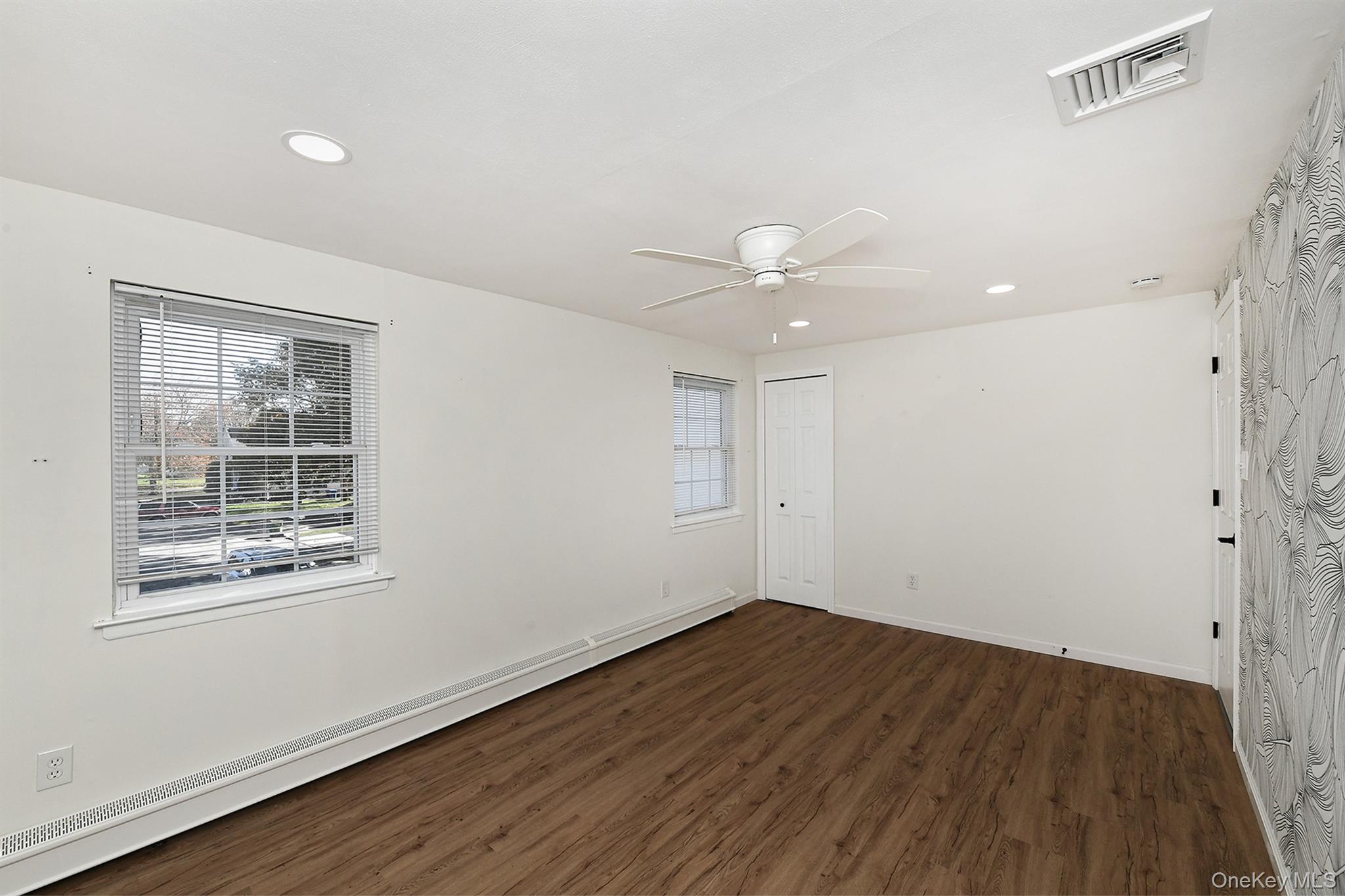 #16 photo, 8 Norfolk Court, Coram , NY 11727