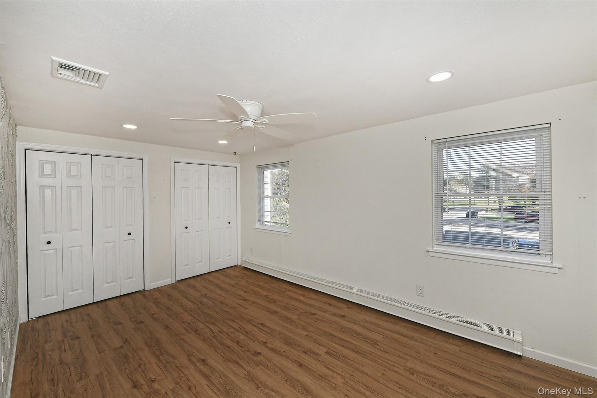 #17 photo, 8 Norfolk Court, Coram , NY 11727