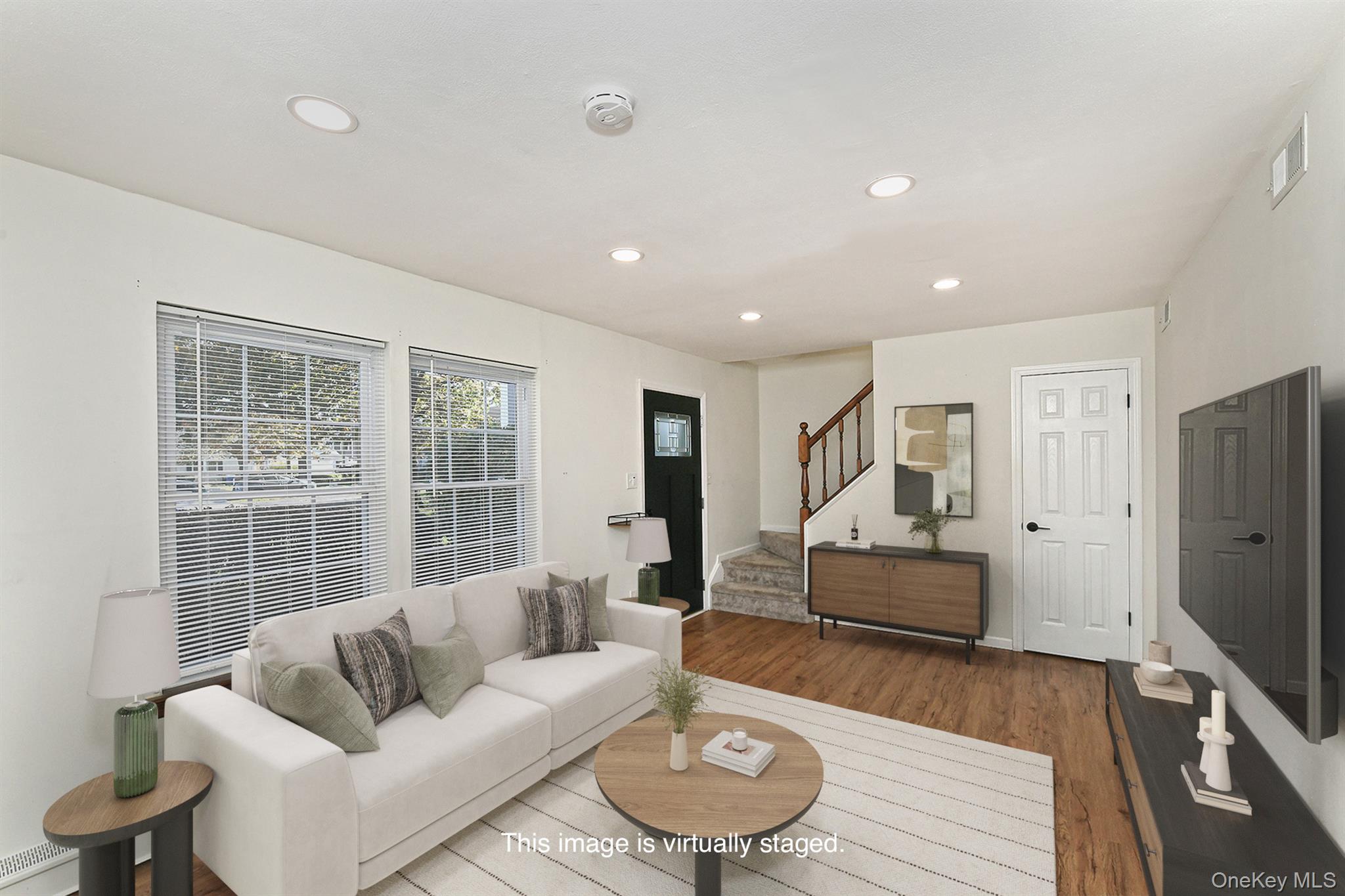 #6 photo, 8 Norfolk Court, Coram , NY 11727