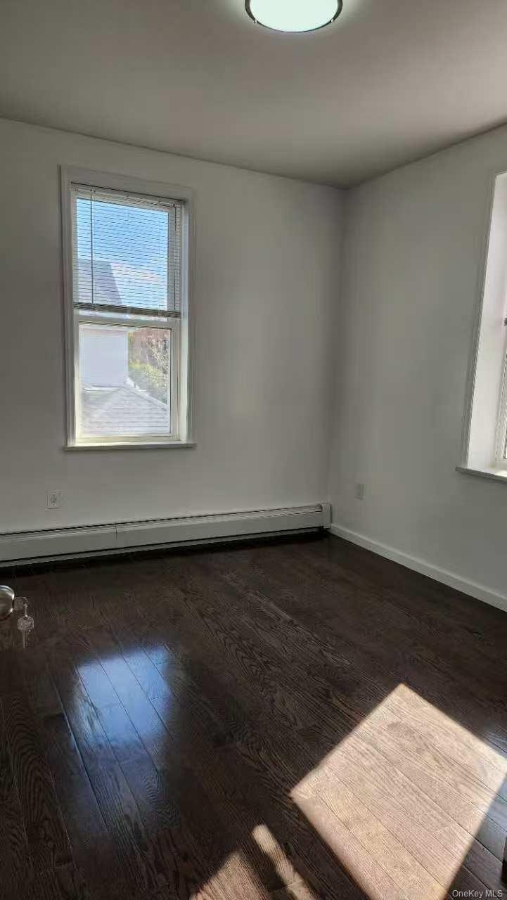 #4 photo, 12-39 116th St, クイーンズ区 College Point , NY 11356