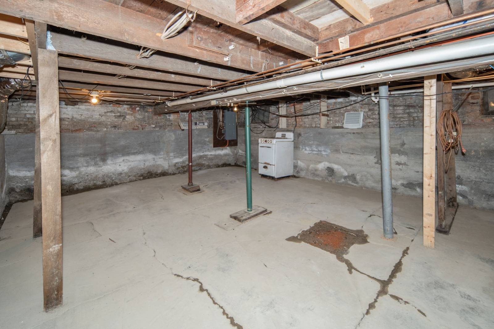 #52 photo, 6650 Hill Street, Hudson , NY 12534