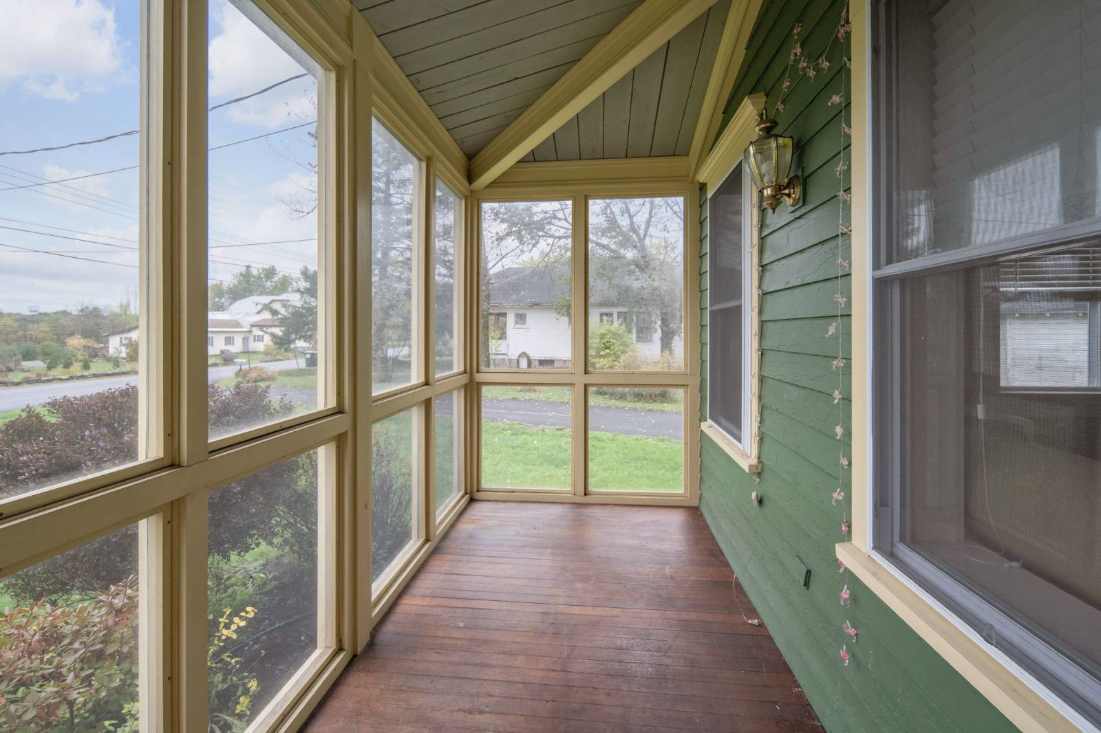 #69 photo, 6650 Hill Street, Hudson , NY 12534