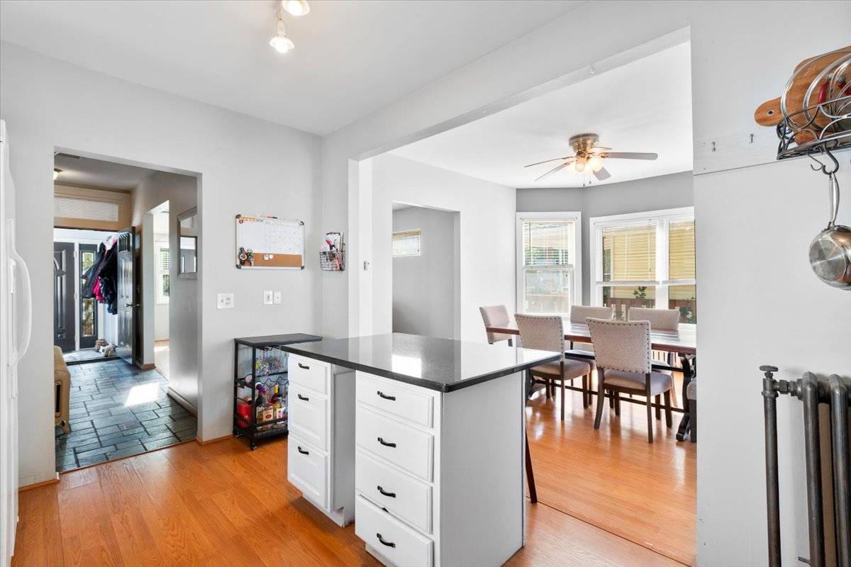 #16 photo, 1309 2nd St, Rensselaer , NY 12144