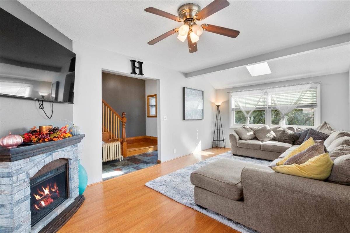 #8 photo, 1309 2nd St, Rensselaer , NY 12144