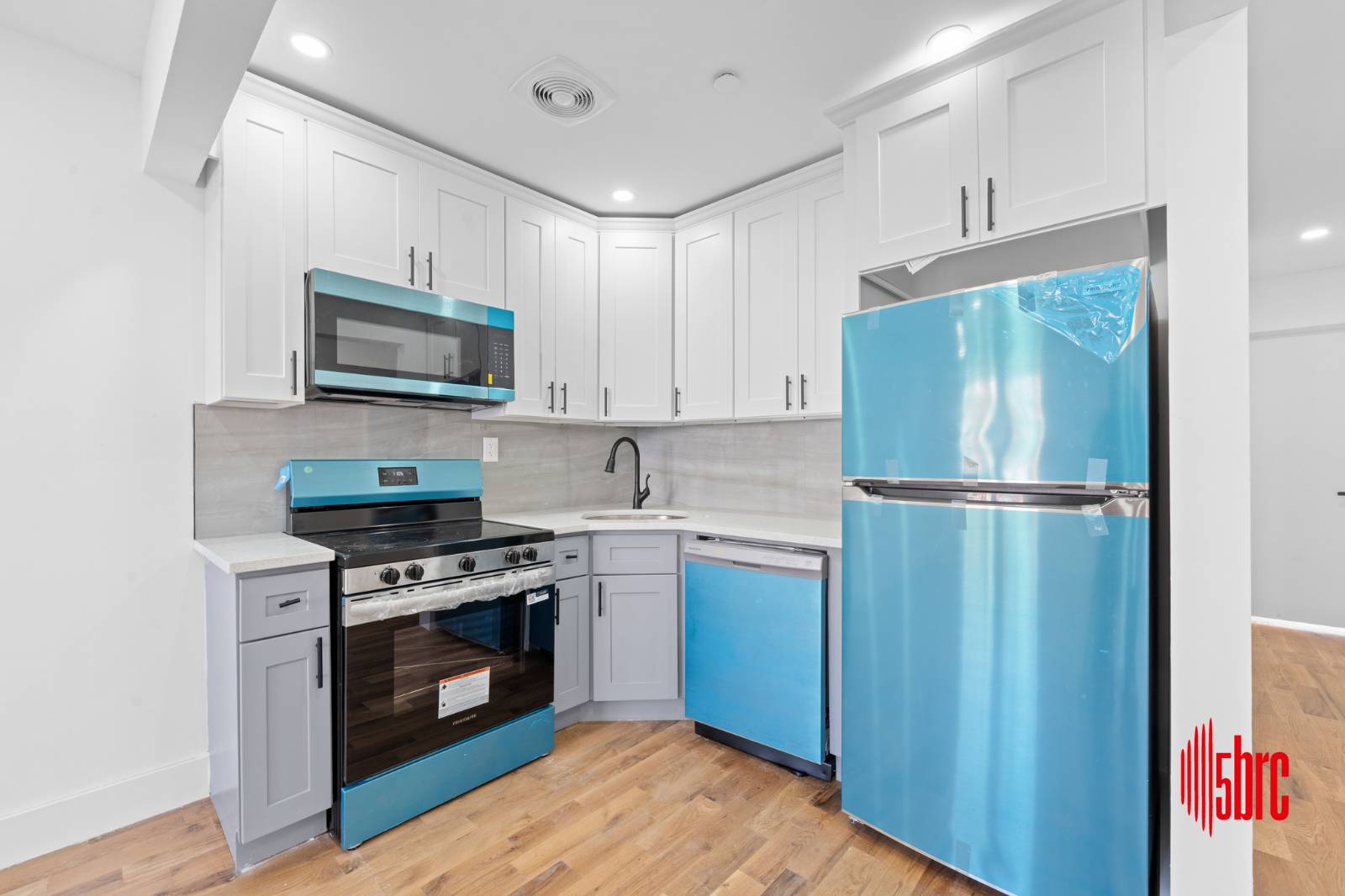 #4 photo, 1116 blake ave, East New York , NY 11208