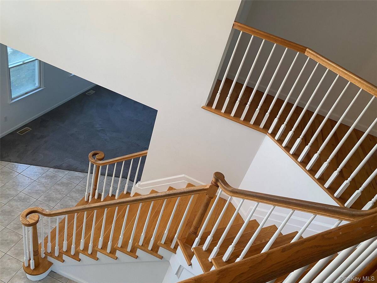 #11 photo, 1 Pal Court, サフォーク郡 Shoreham , NY 11786