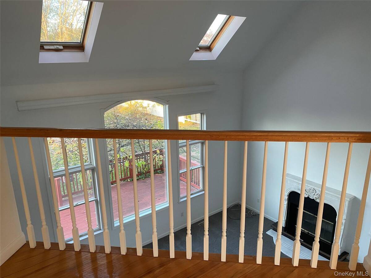 #12 photo, 1 Pal Court, サフォーク郡 Shoreham , NY 11786