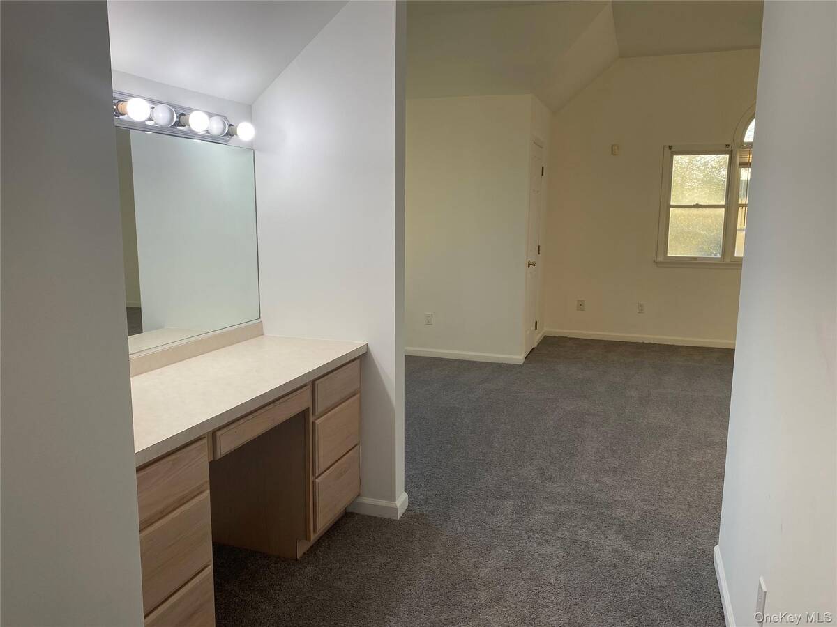 #14 photo, 1 Pal Court, サフォーク郡 Shoreham , NY 11786