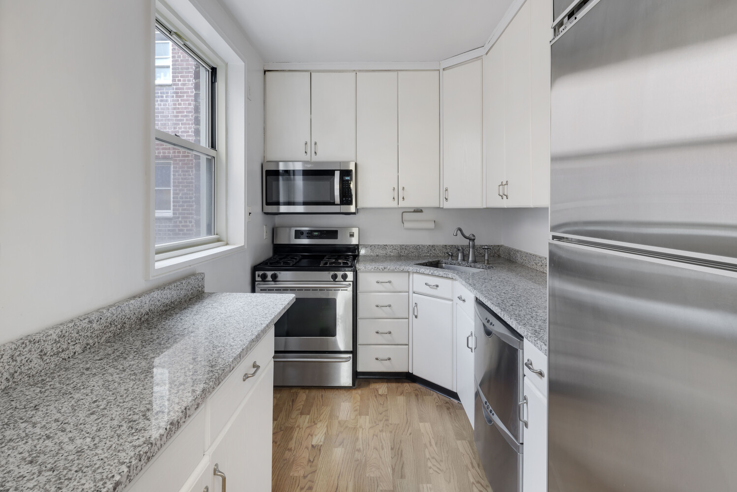 #4 photo, 220 BERKELEY Place, ブルックリン区 Park Slope , NY 11217