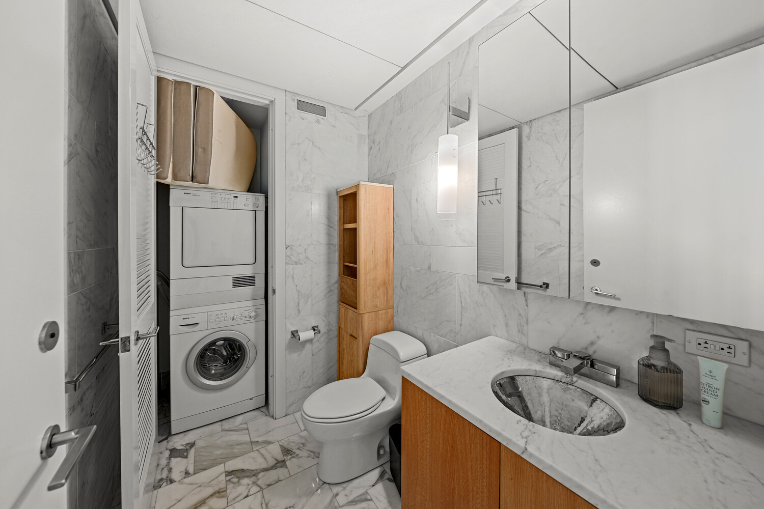 #8 photo, 18 W 48TH Street, マンハッタン Midtown , NY 10036