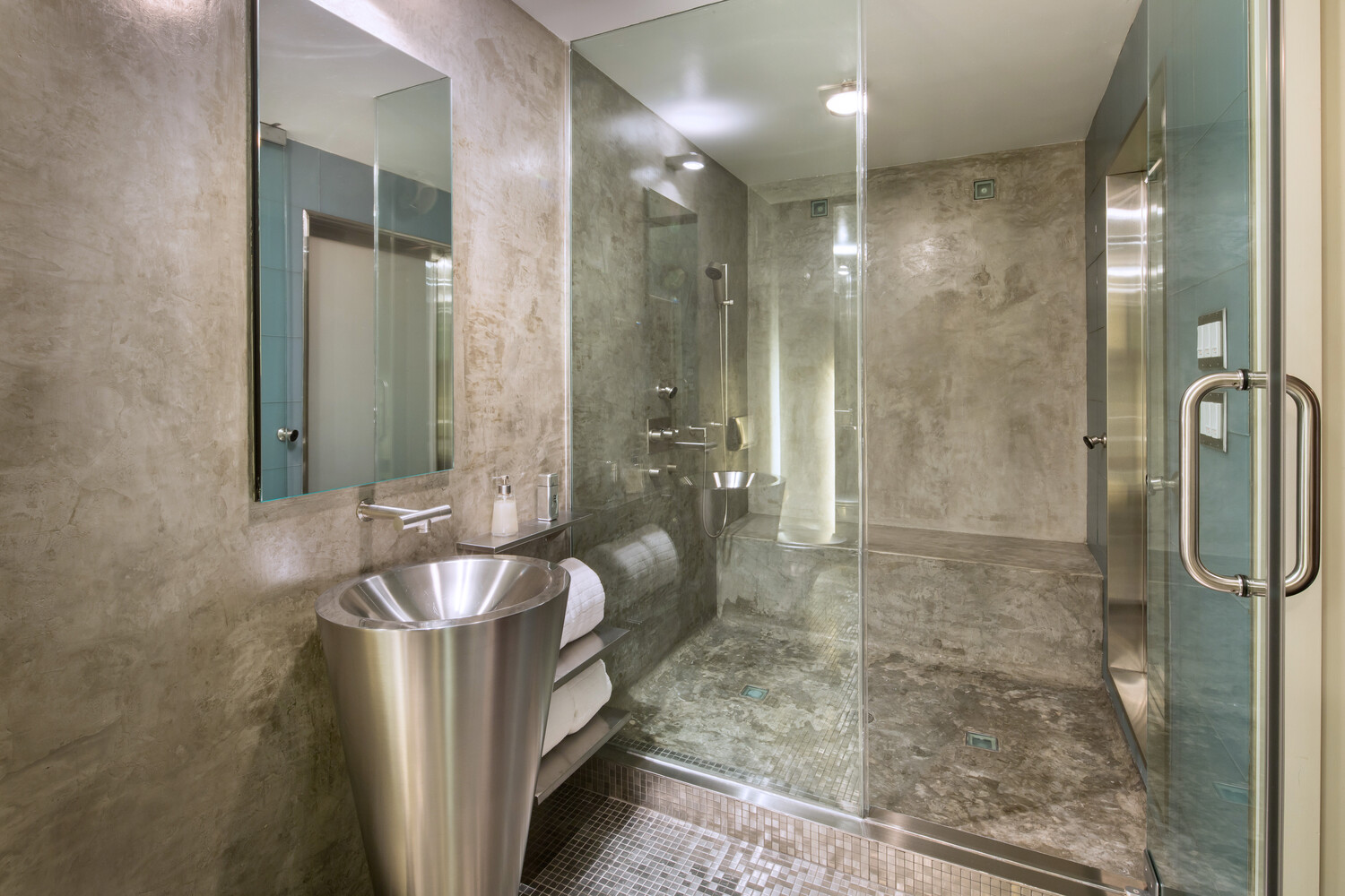 #21 photo, 519 BROADWAY, マンハッタン SoHo , NY 10012