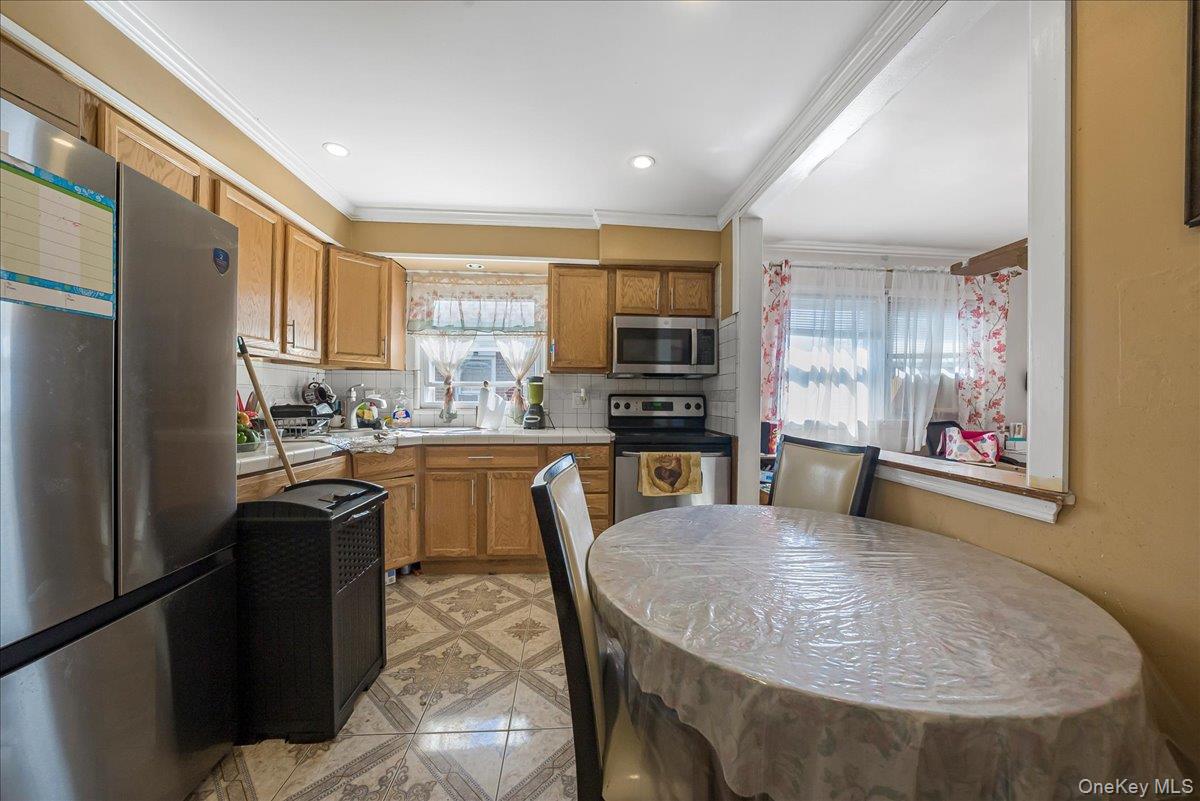 #13 photo, 184 Independence Avenue, ナッソー郡 Freeport , NY 11520