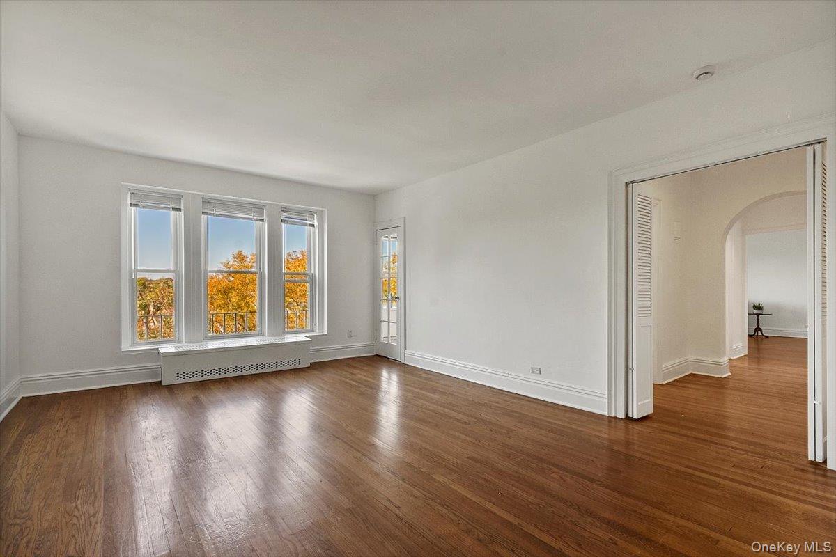 #16 photo, 490 Bleeker Avenue, Mamaroneck , NY 10543