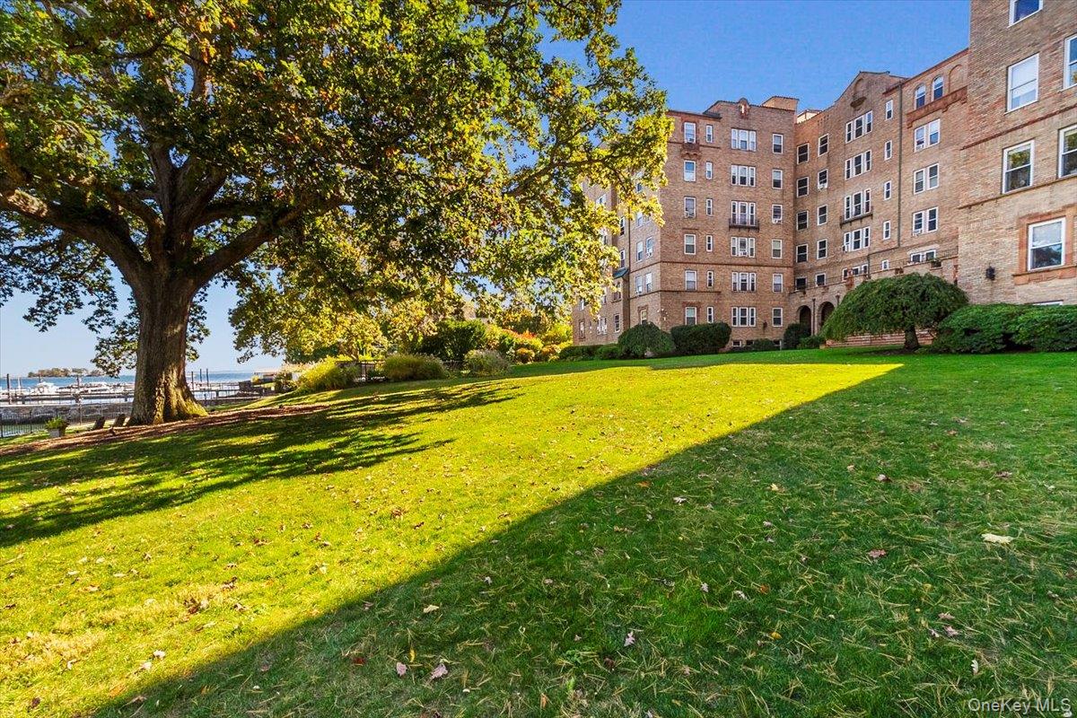 #9 photo, 490 Bleeker Avenue, Mamaroneck , NY 10543