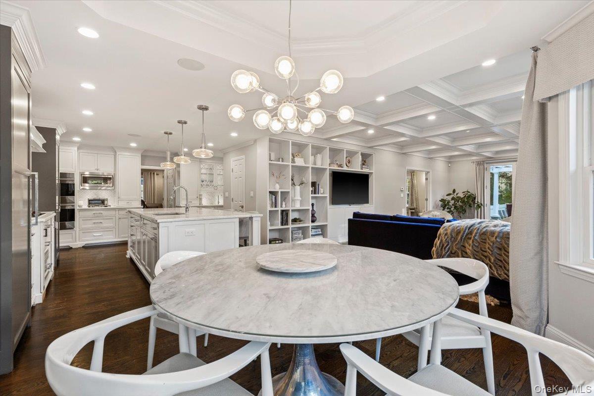 #7 photo, 6 Valley Place, Harrison , NY 10528