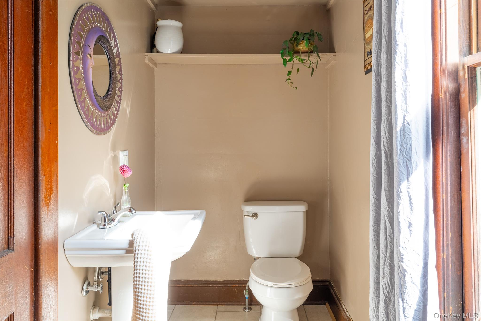 #8 photo, 531 Washington Street, Hudson , NY 12534