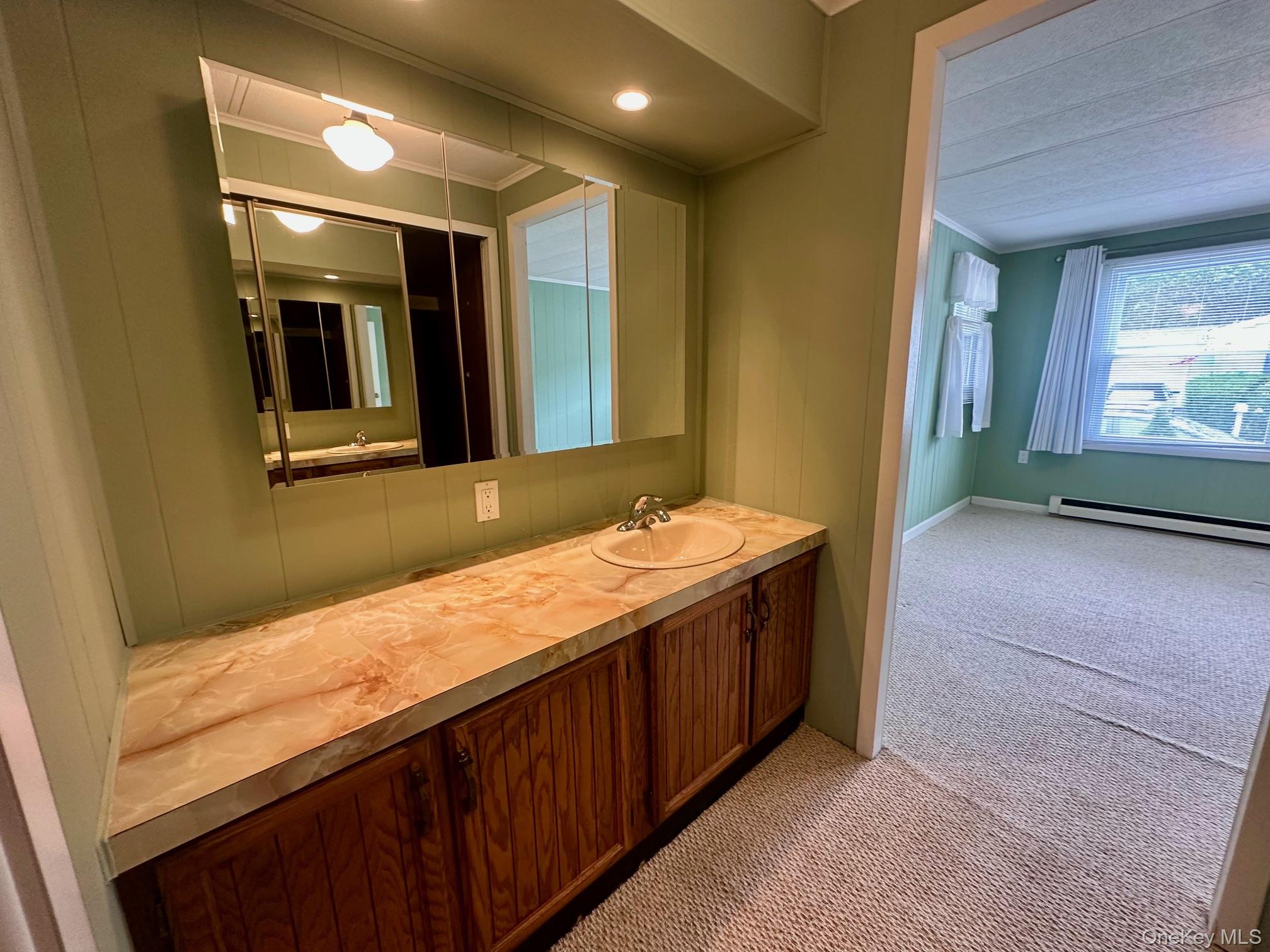 #16 photo, 16 Village Circle, サフォーク郡 Manorville , NY 11949