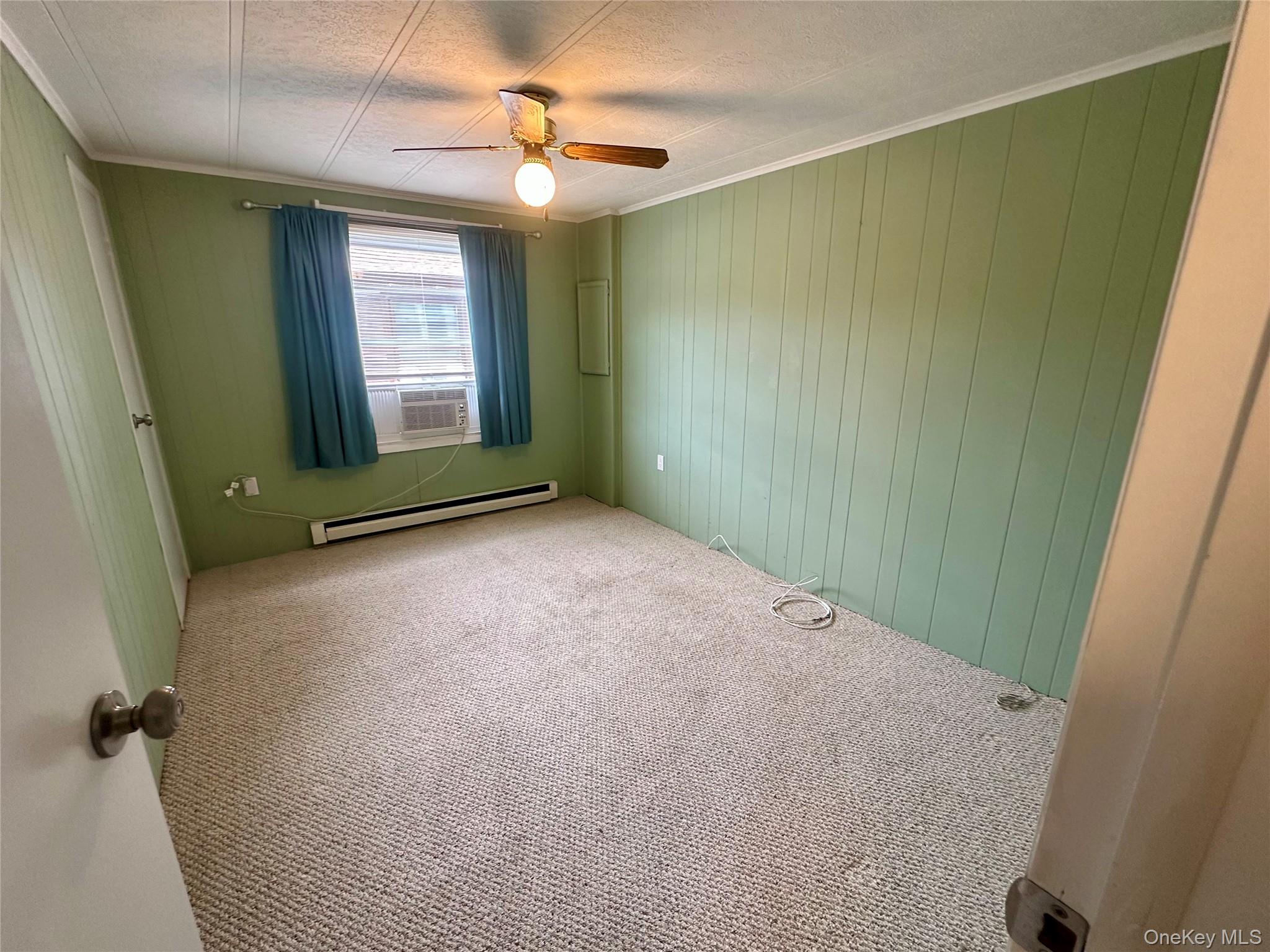 #9 photo, 16 Village Circle, サフォーク郡 Manorville , NY 11949