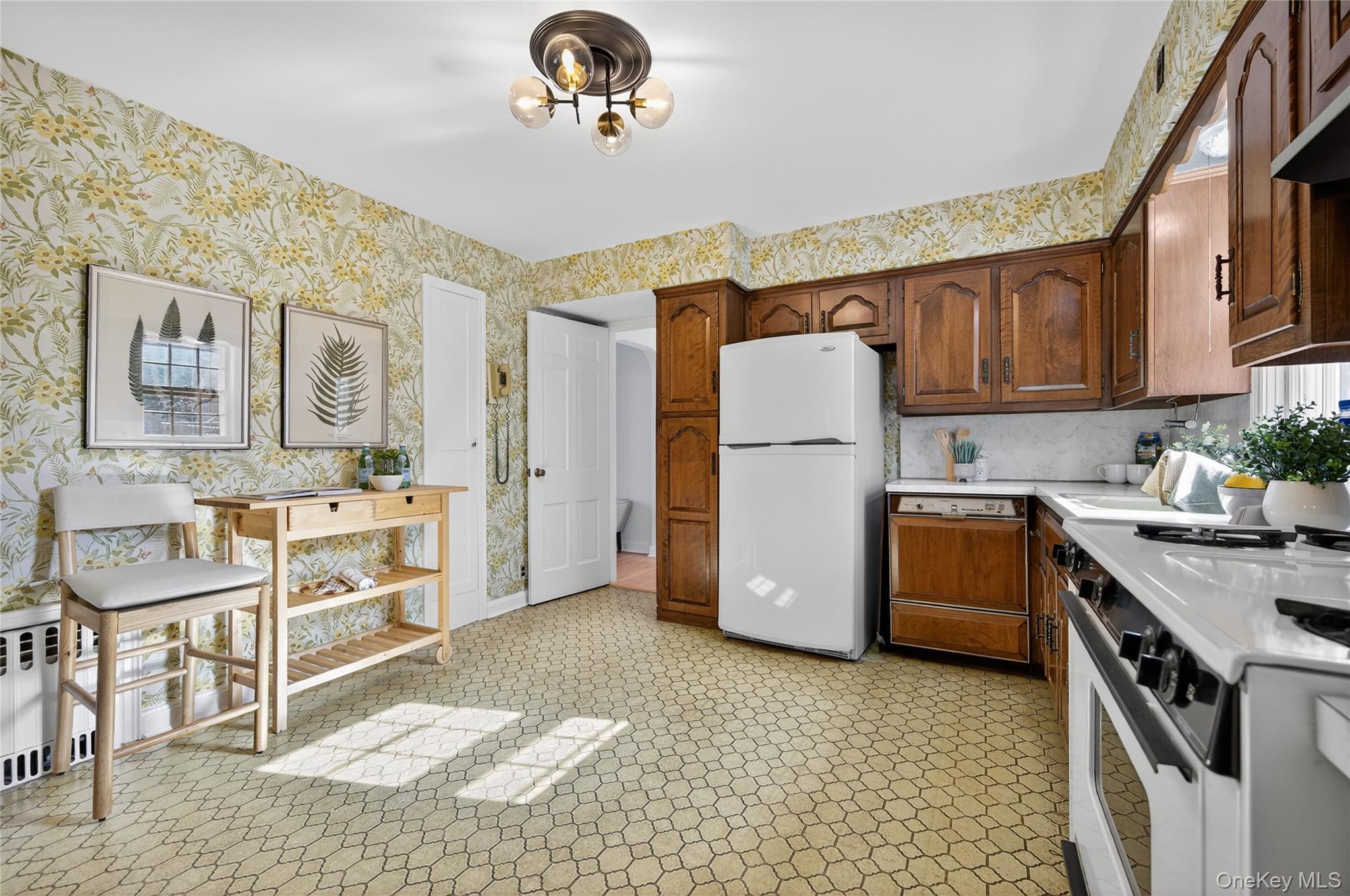 #8 photo, 60 Concord Street, ナッソー郡 Westbury , NY 11590