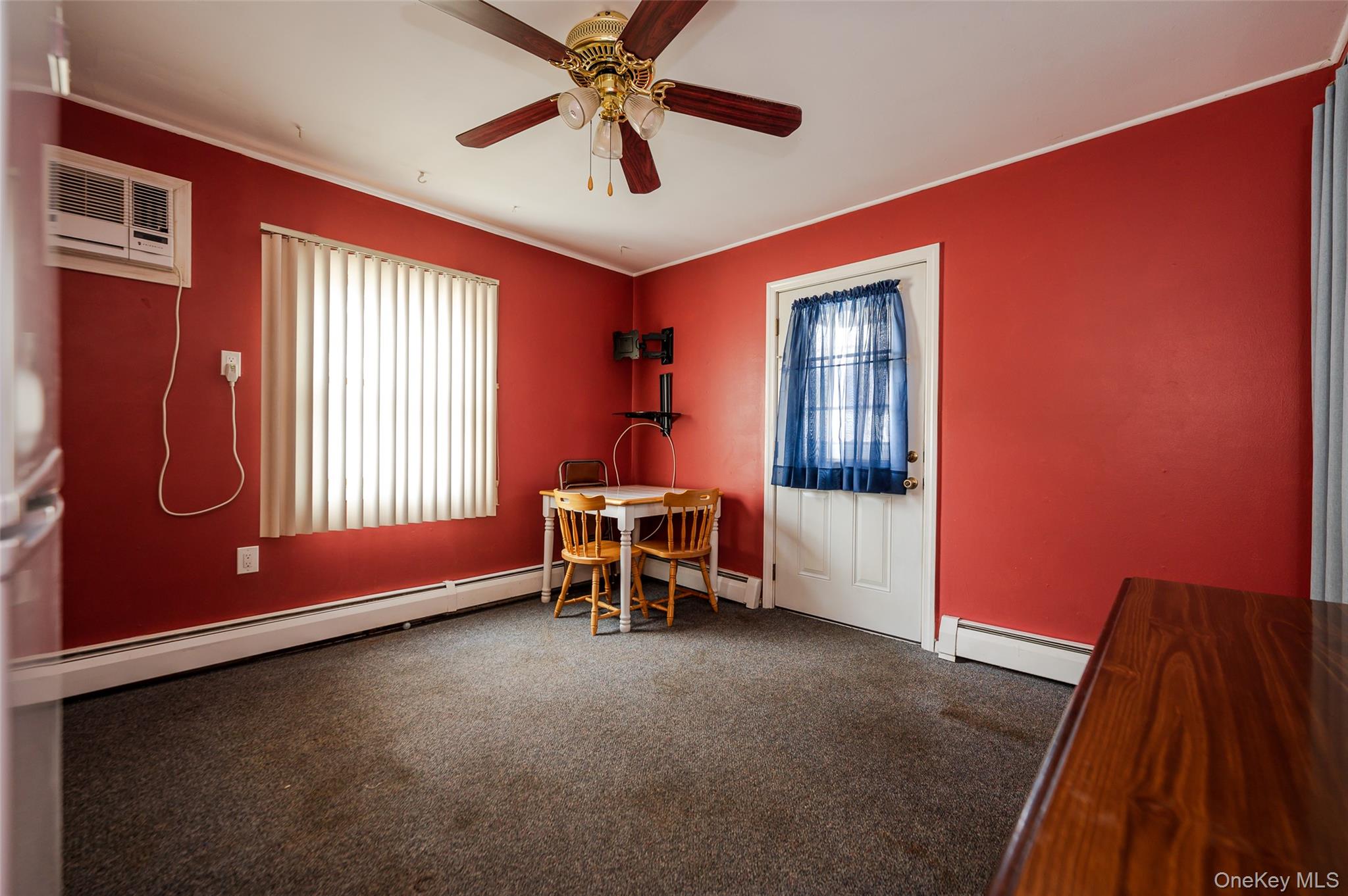 #12 photo, 41 Church Road, ナッソー郡 Levittown , NY 11756