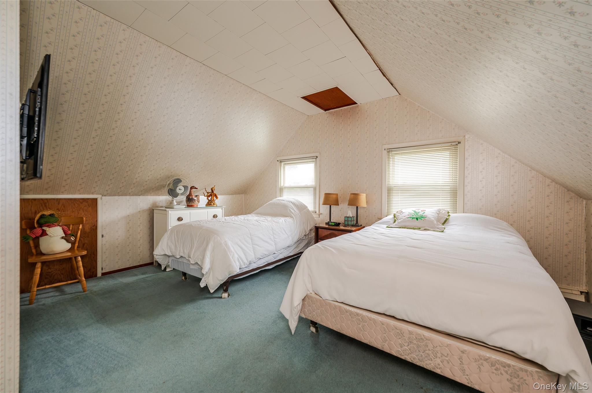 #13 photo, 41 Church Road, ナッソー郡 Levittown , NY 11756