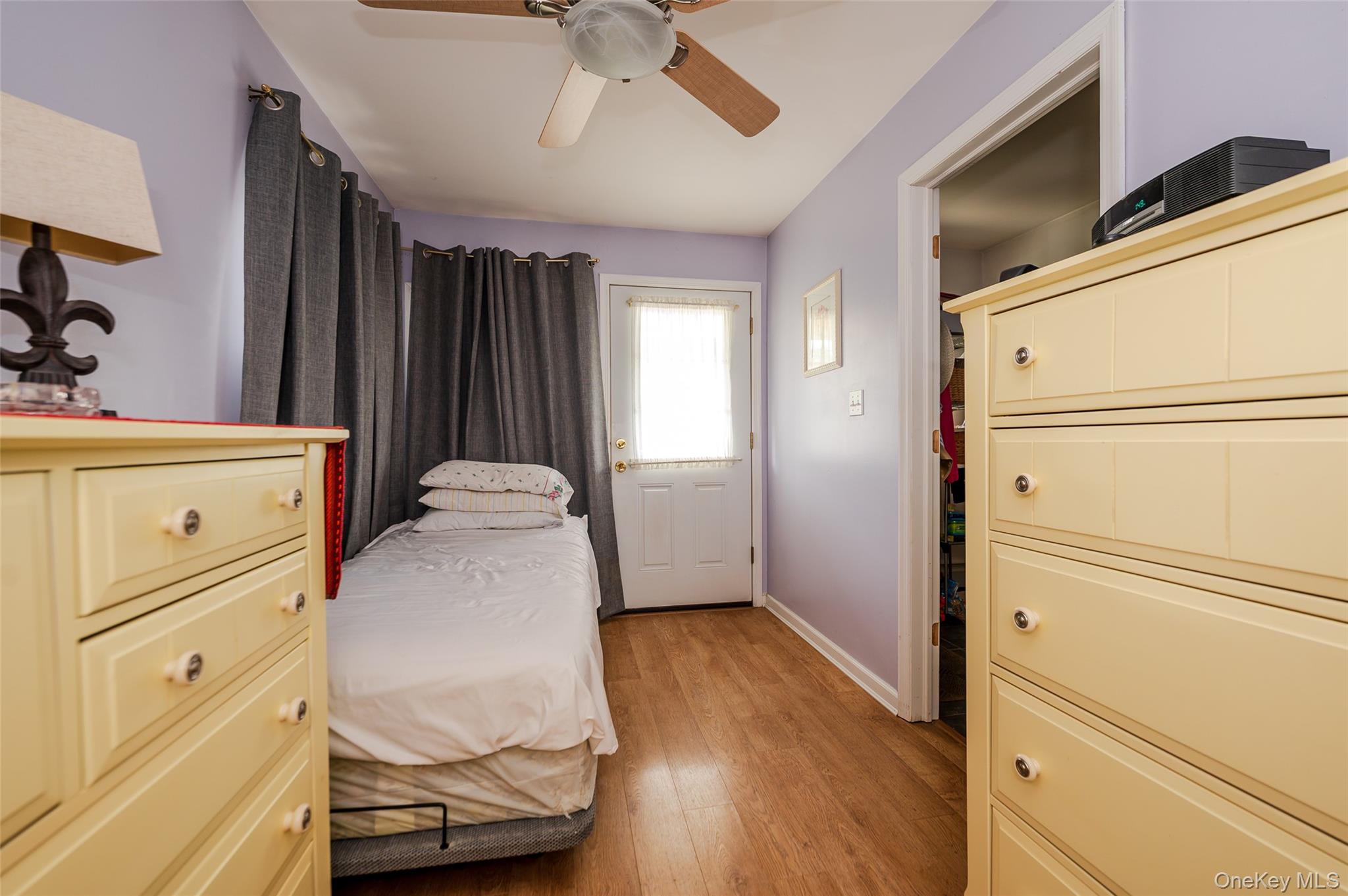 #14 photo, 41 Church Road, ナッソー郡 Levittown , NY 11756