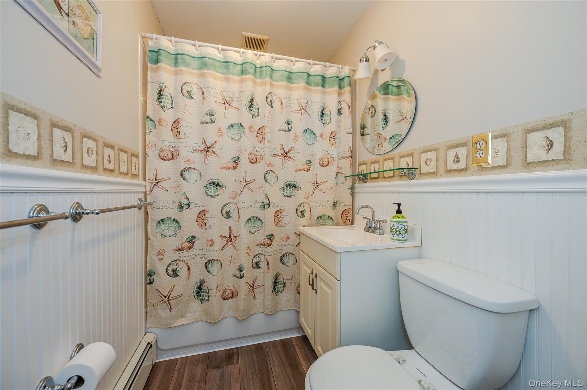 #15 photo, 41 Church Road, ナッソー郡 Levittown , NY 11756