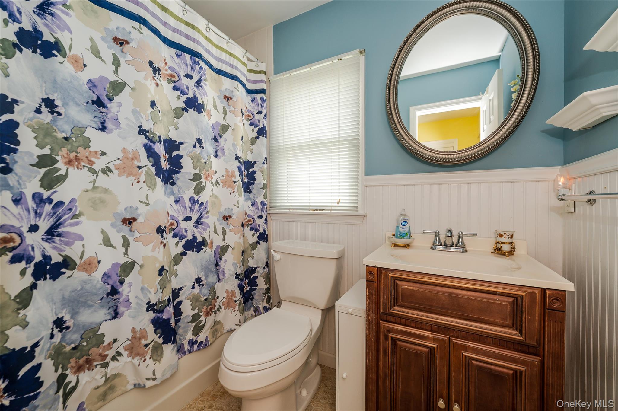 #16 photo, 41 Church Road, ナッソー郡 Levittown , NY 11756