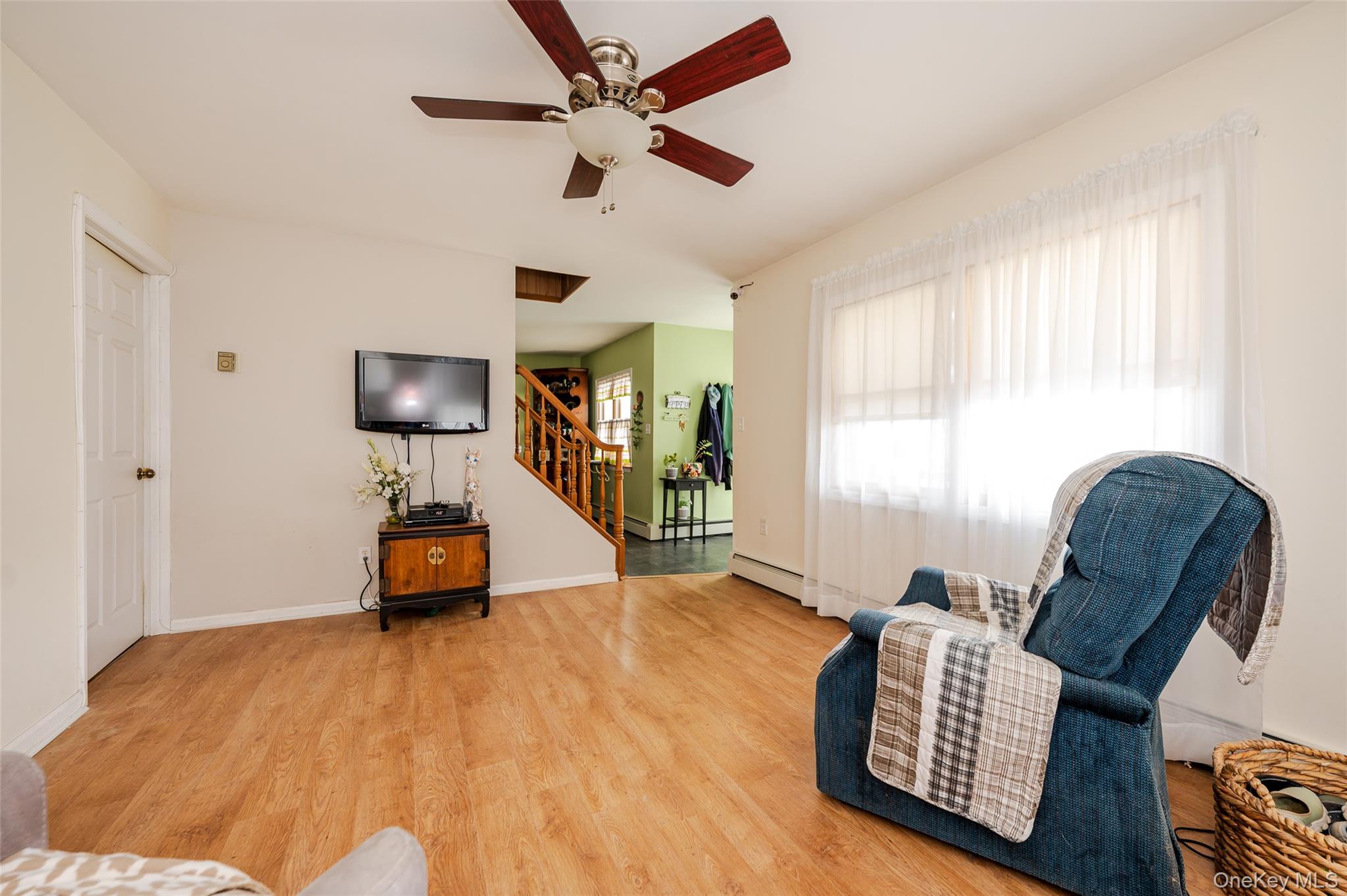 #5 photo, 41 Church Road, ナッソー郡 Levittown , NY 11756