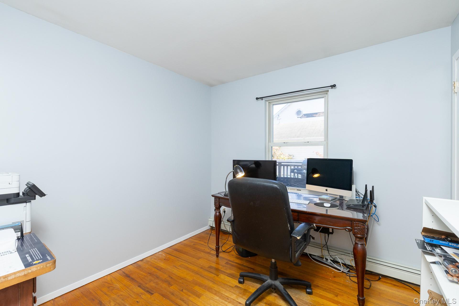 #16 photo, 12 Applegate Drive, サフォーク郡 Mastic , NY 11950