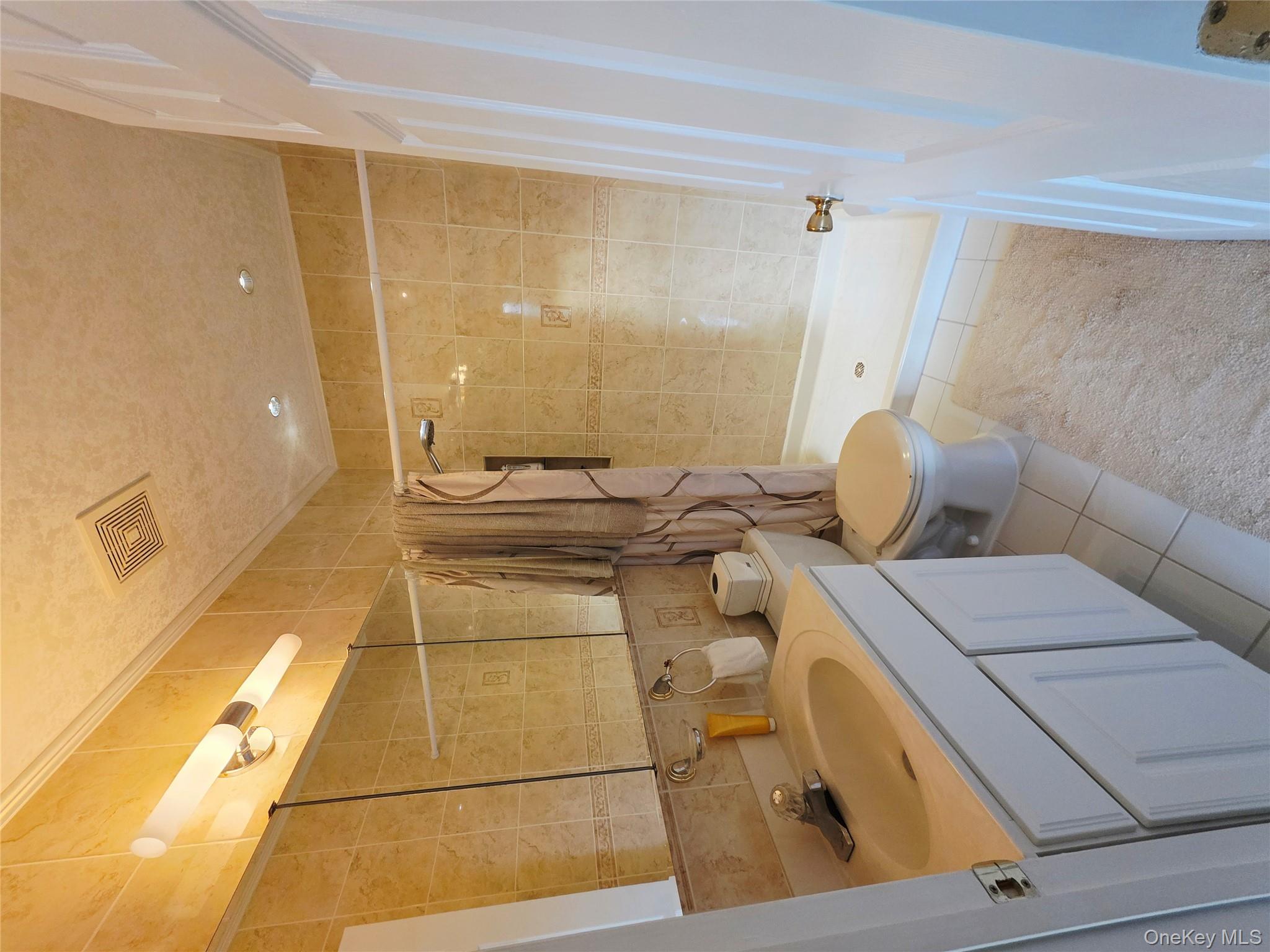 #20 photo, 168 Beach 96th Street, Rockaway Beach , NY 11693