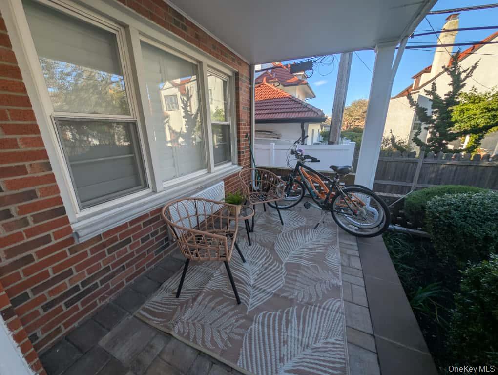 #12 photo, 235 W Broadway, ナッソー郡 Long Beach , NY 11561