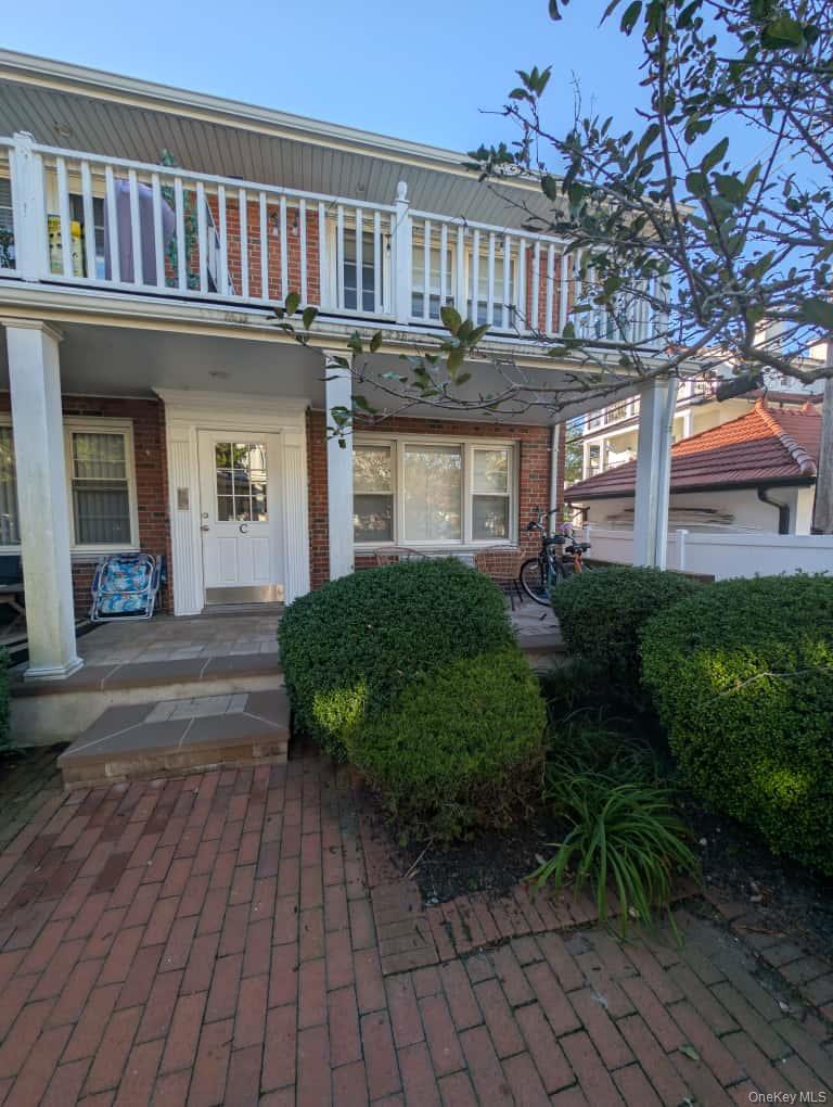 #7 photo, 235 W Broadway, ナッソー郡 Long Beach , NY 11561