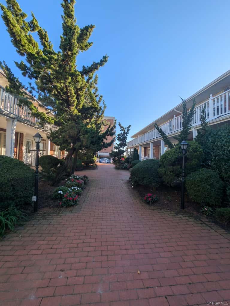 #8 photo, 235 W Broadway, ナッソー郡 Long Beach , NY 11561