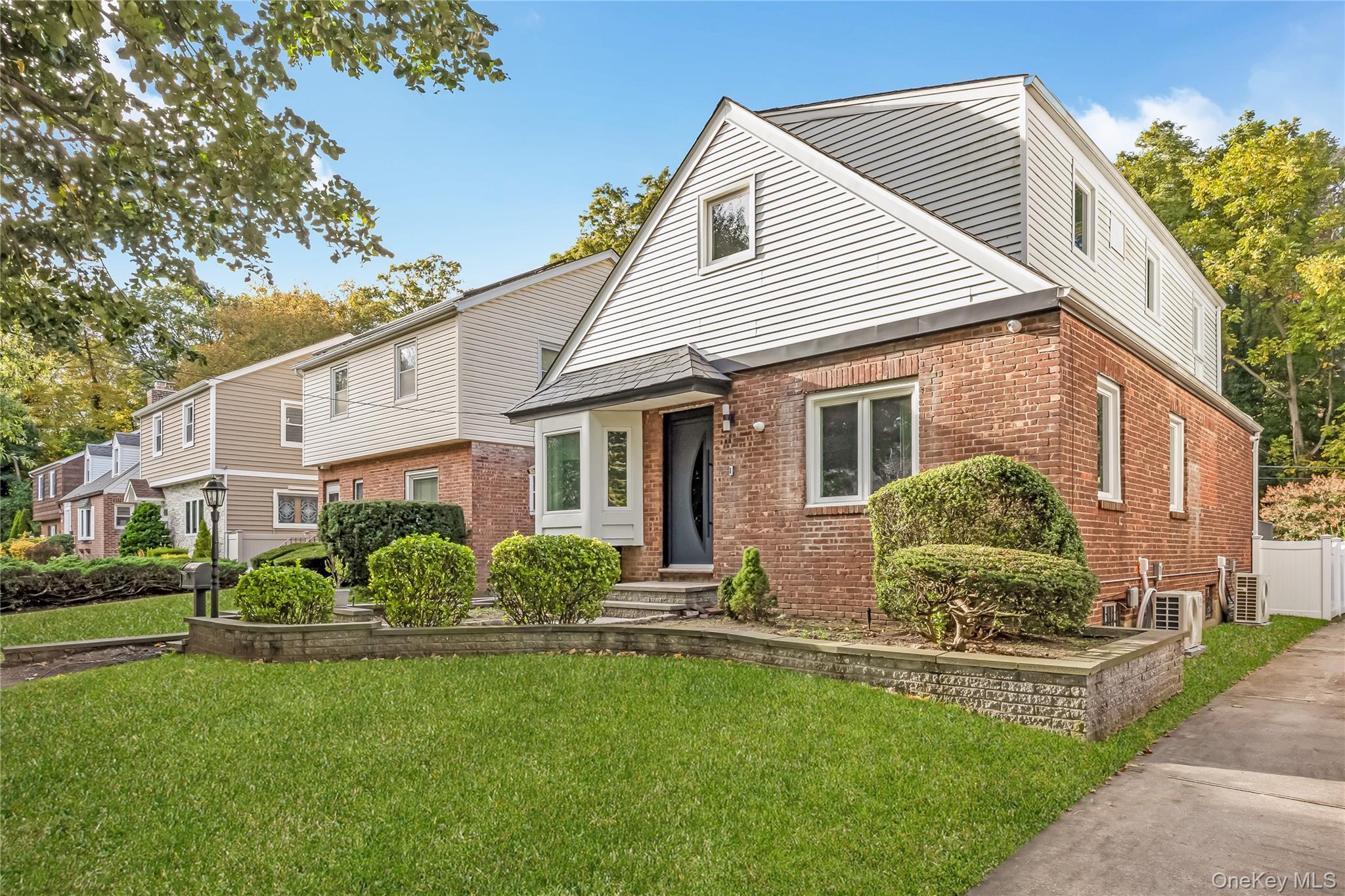 #3 photo, 206-15 Richland Avenue, クイーンズ区 Hollis Hills , NY 11364