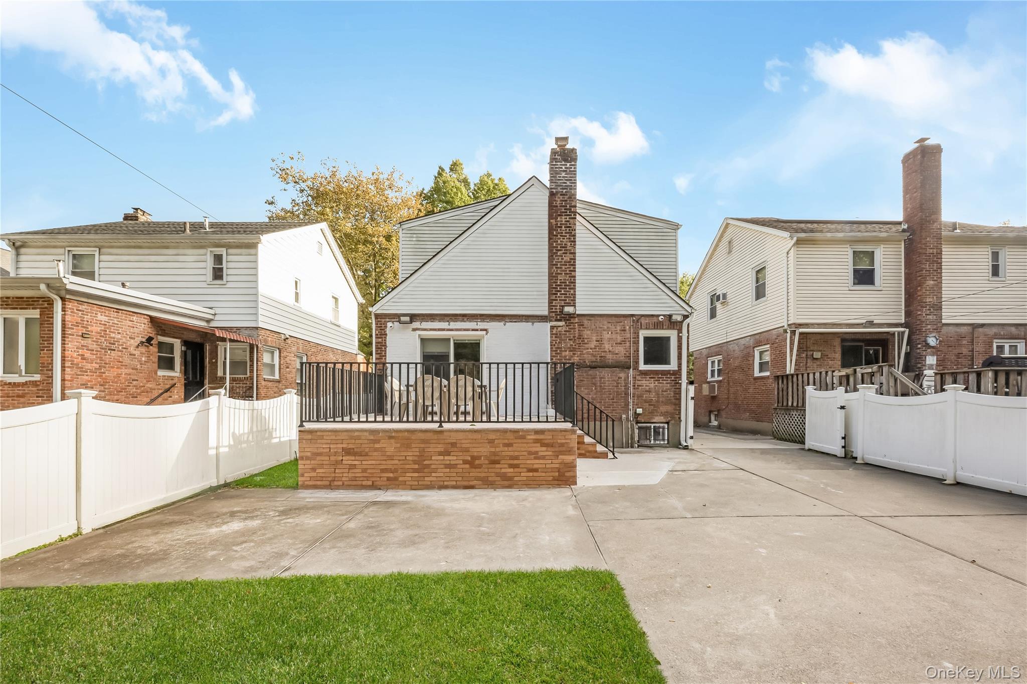 #8 photo, 206-15 Richland Avenue, クイーンズ区 Hollis Hills , NY 11364