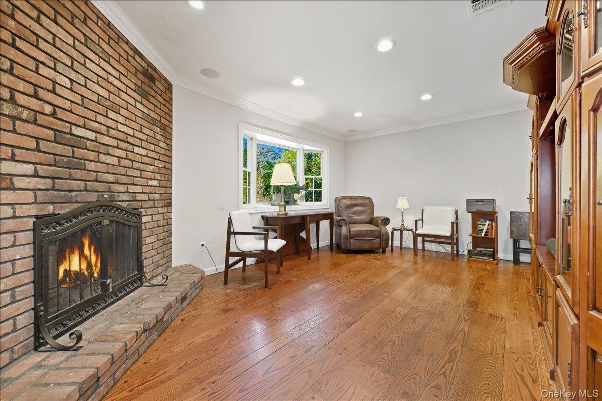 #11 photo, 15 Centerport Road, Greenlawn , NY 11740