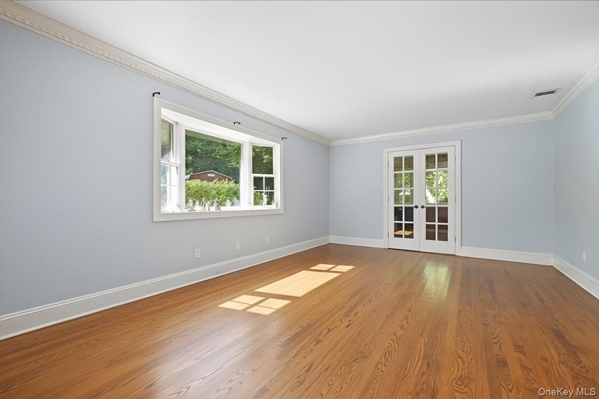 #12 photo, 15 Centerport Road, Greenlawn , NY 11740