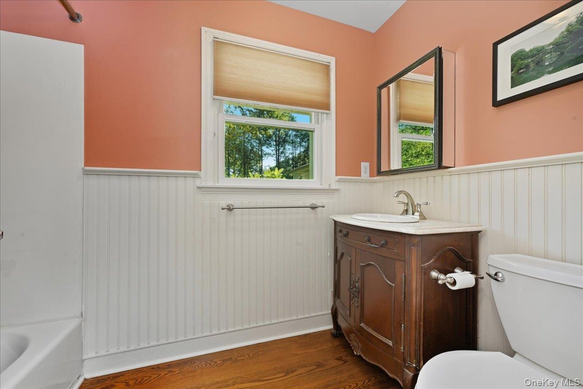 #18 photo, 15 Centerport Road, Greenlawn , NY 11740