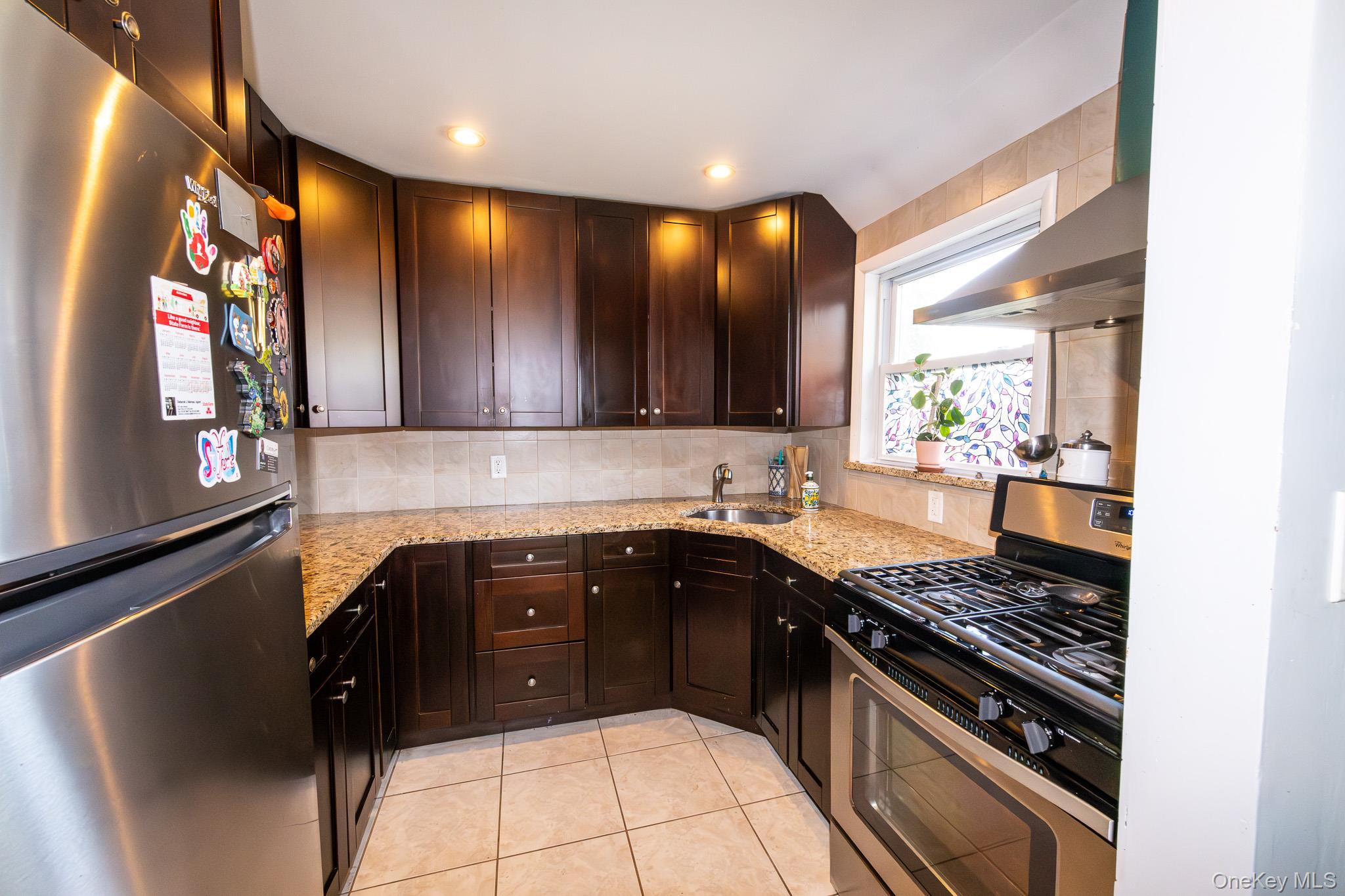 #14 photo, 245 Ackerman Street, サフォーク郡 Central Islip , NY 11722