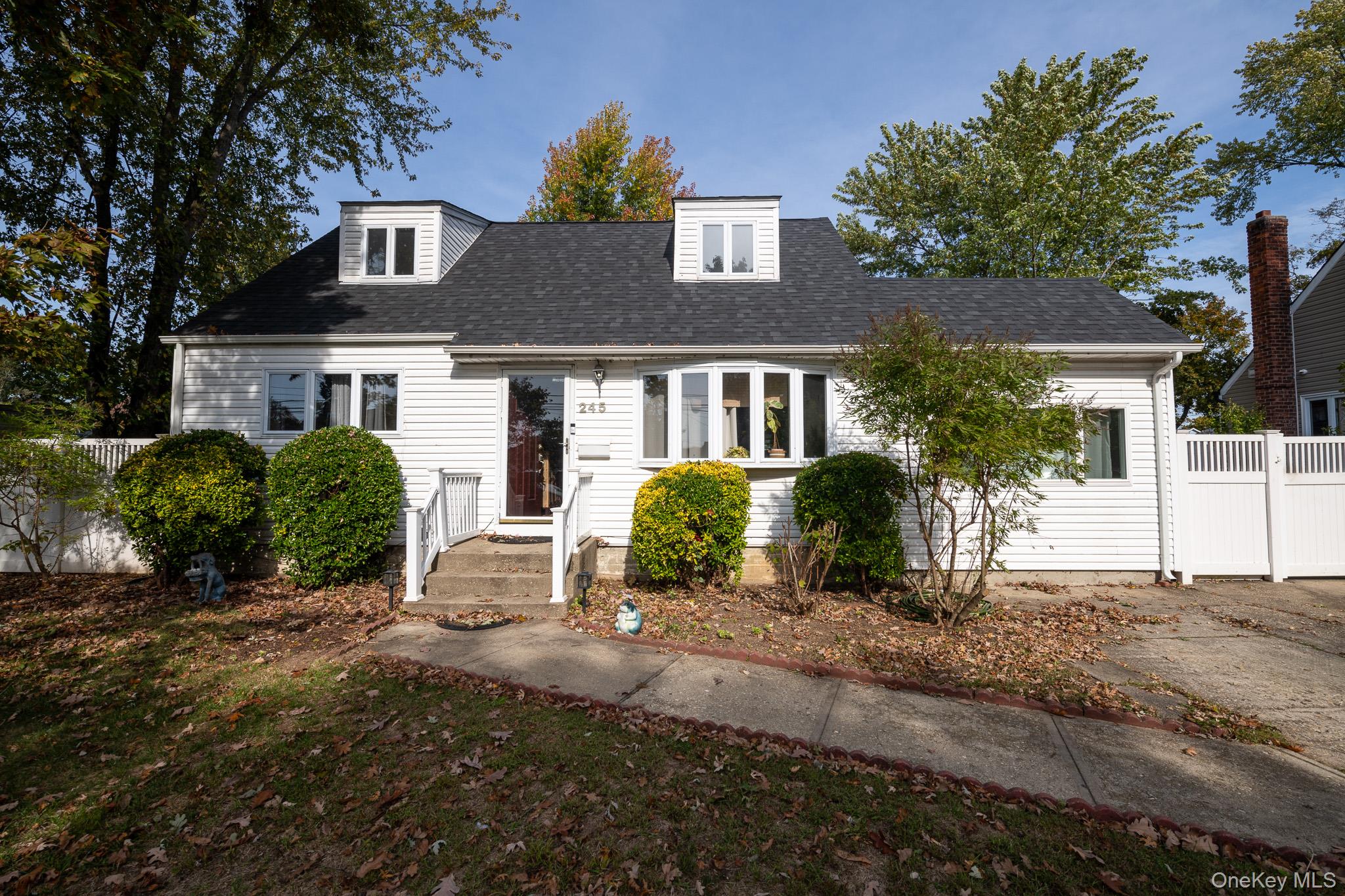 #2 photo, 245 Ackerman Street, サフォーク郡 Central Islip , NY 11722